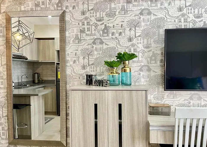 Stylish In It Park Near Ayala Bloc Cebu