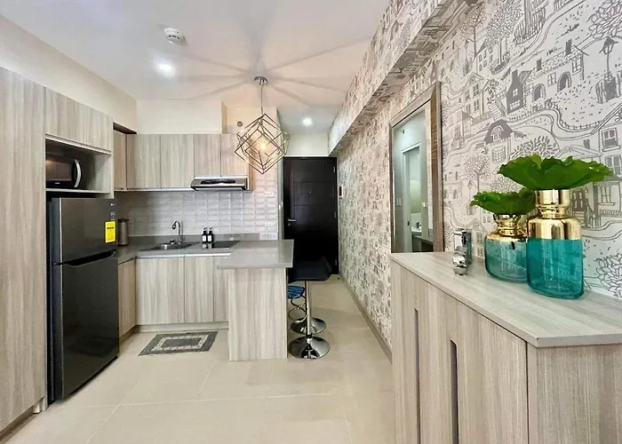Stylish In It Park Near Ayala Bloc Apartment Cebu